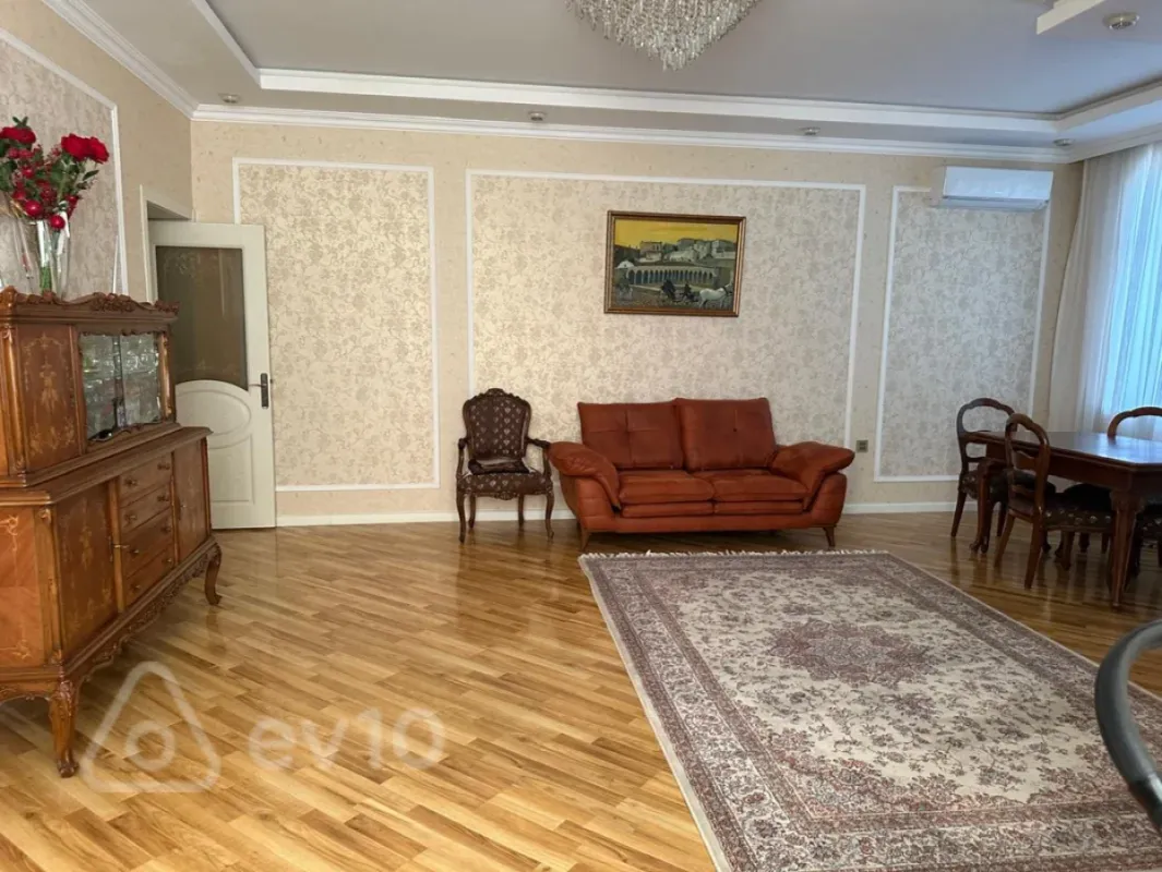 Satılır 3 otaqlı yeni tikili 124 m²
