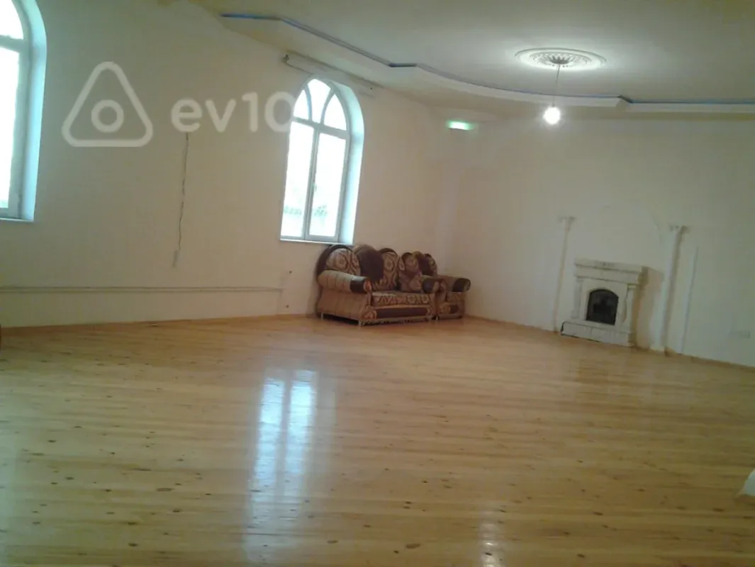 Kirayə verilir 10 otaqlı ofis 750 m²