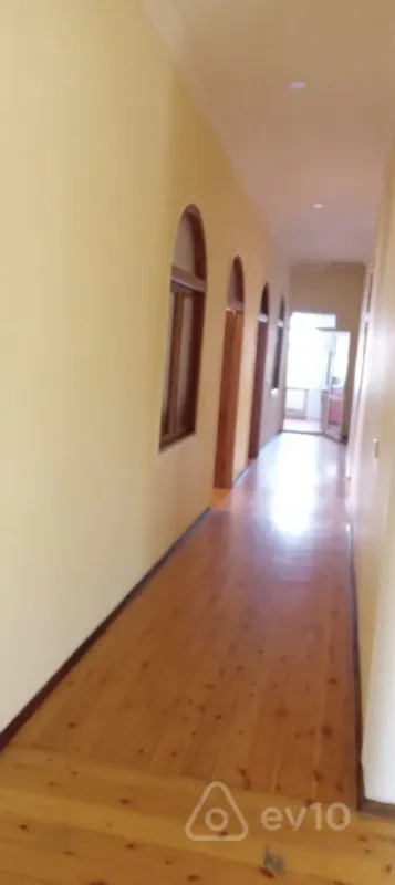 Kirayə verilir 10 otaqlı ofis 750 m²