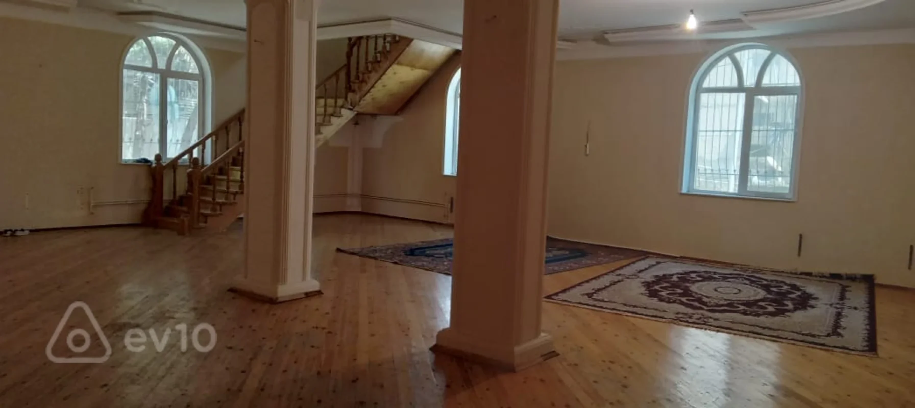 Kirayə verilir 10 otaqlı ofis 750 m²