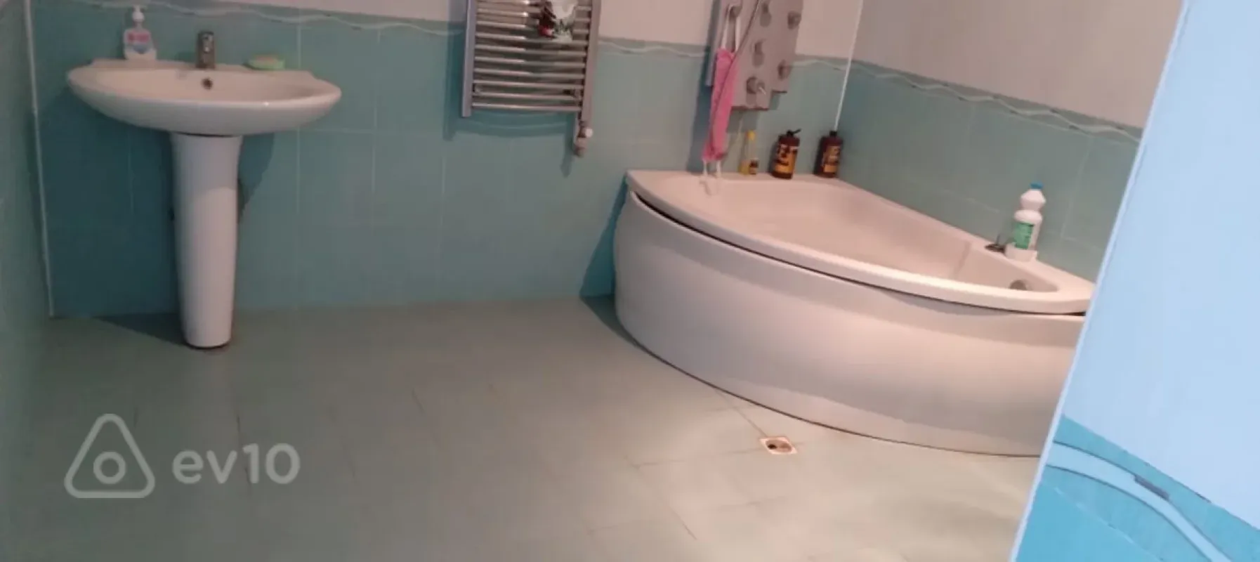 Kirayə verilir 10 otaqlı ofis 750 m²