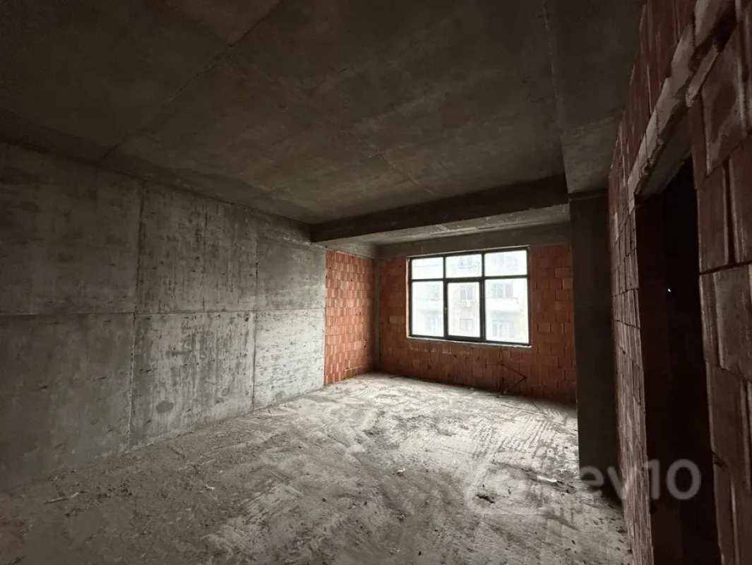 Satılır 4 otaqlı yeni tikili 131 m²