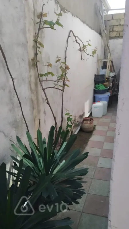 Satılır 3 otaqlı həyət evi 72 m²