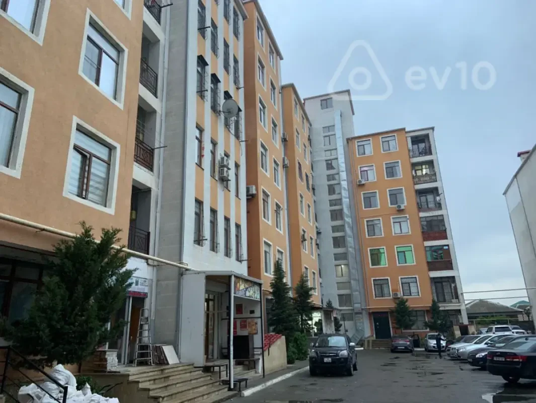Satılır 2 otaqlı yeni tikili 70 m²