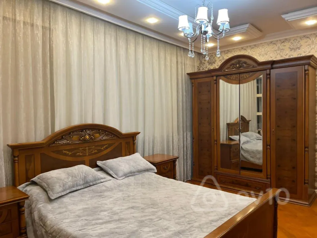Satılır 4 otaqlı yeni tikili 142 m²