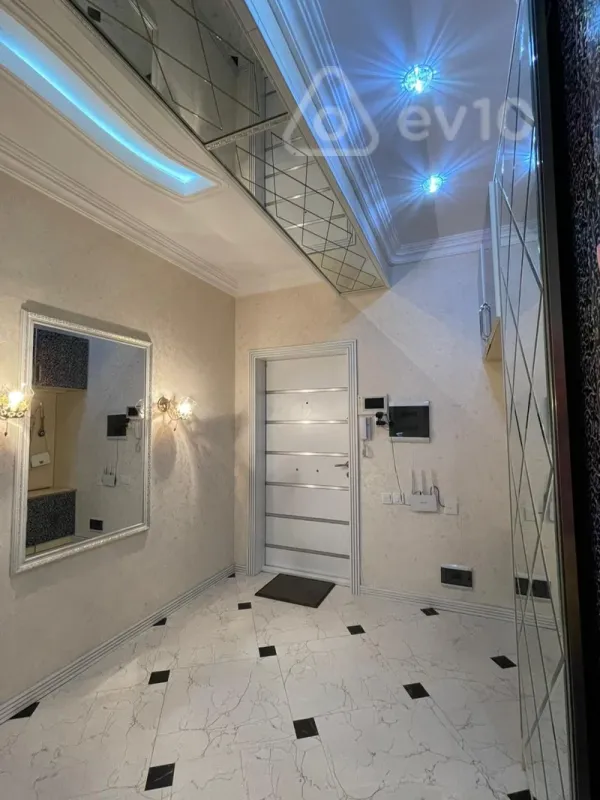 Satılır 4 otaqlı yeni tikili 142 m²