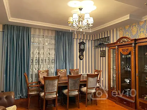 Satılır 4 otaqlı yeni tikili 142 m²