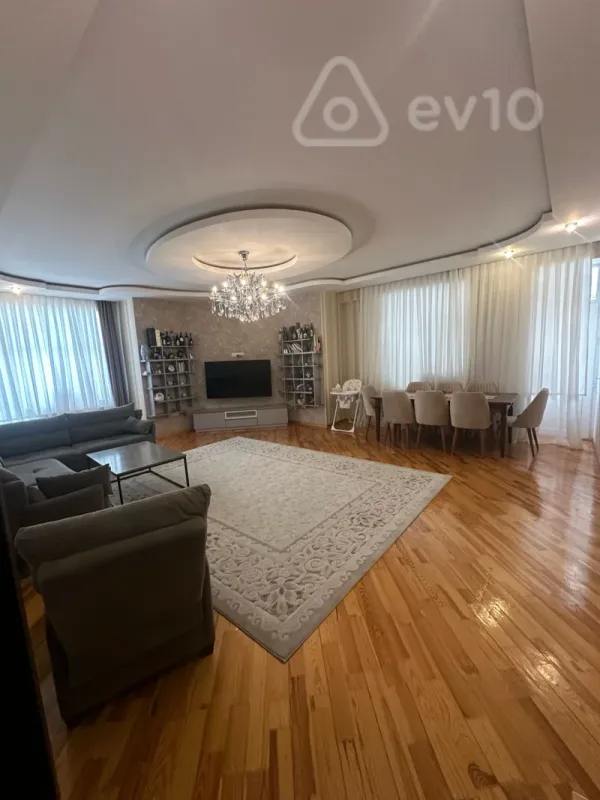 Satılır 4 otaqlı yeni tikili 150 m²