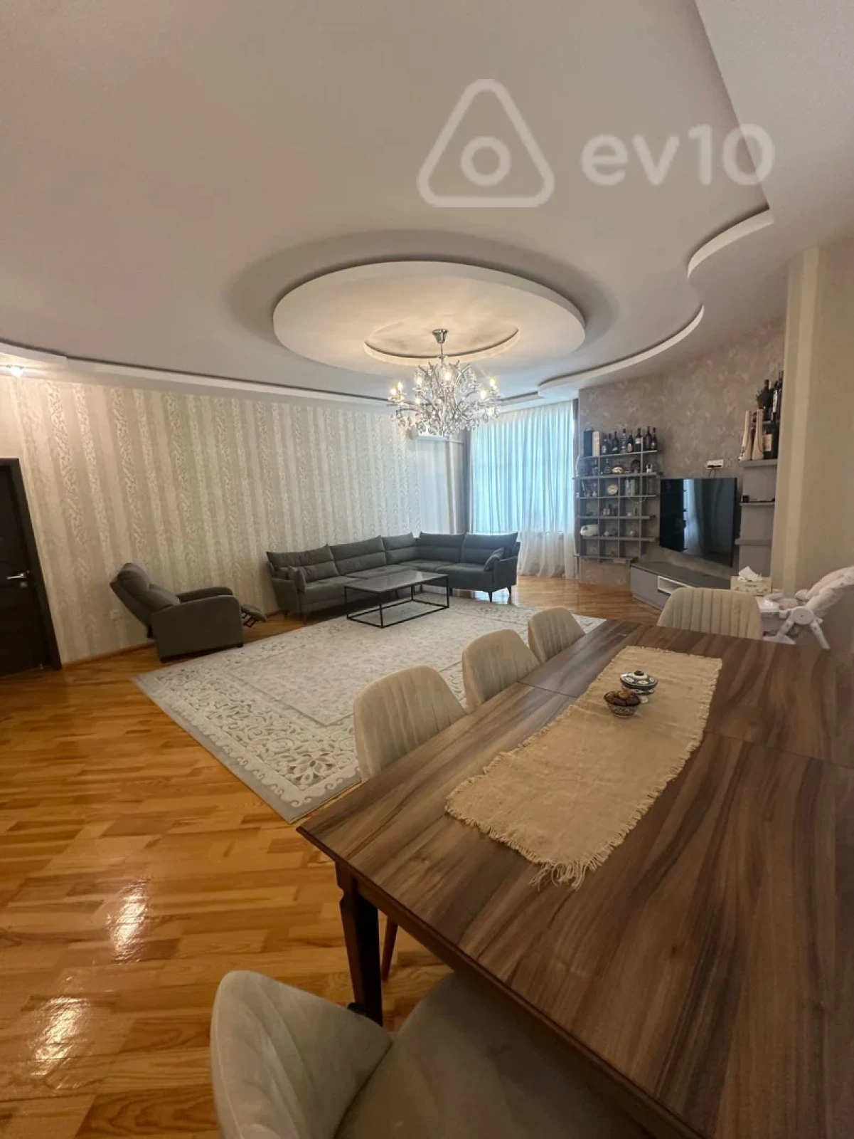 Satılır 4 otaqlı yeni tikili 150 m²