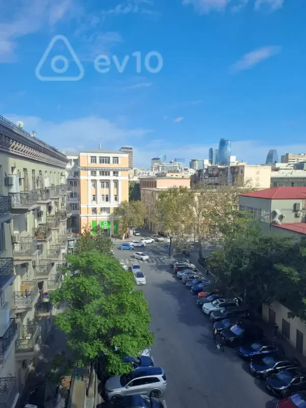 Kirayə verilir 3 otaqlı yeni tikili 164 m²