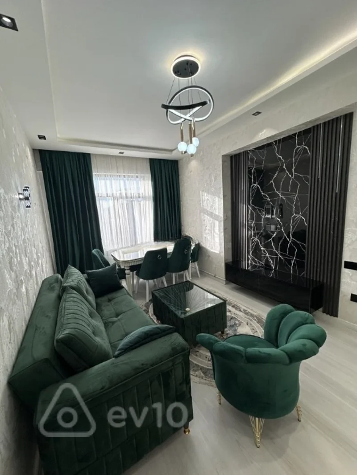 Kirayə verilir 2 otaqlı yeni tikili 60 m²