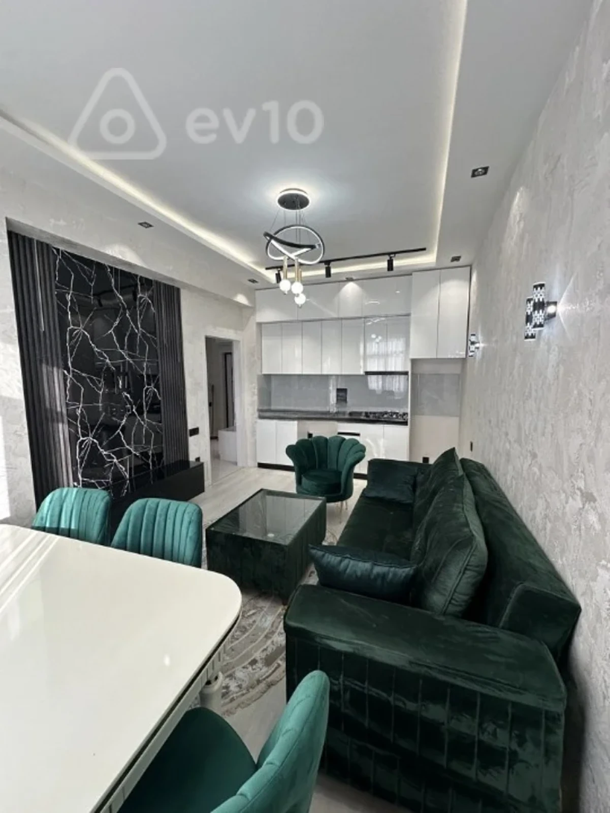 Kirayə verilir 2 otaqlı yeni tikili 60 m²
