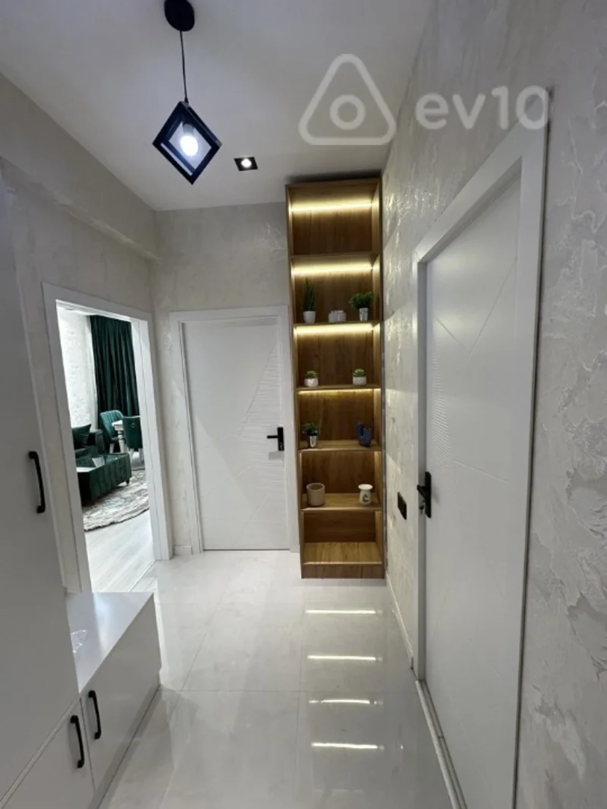 Kirayə verilir 2 otaqlı yeni tikili 60 m²