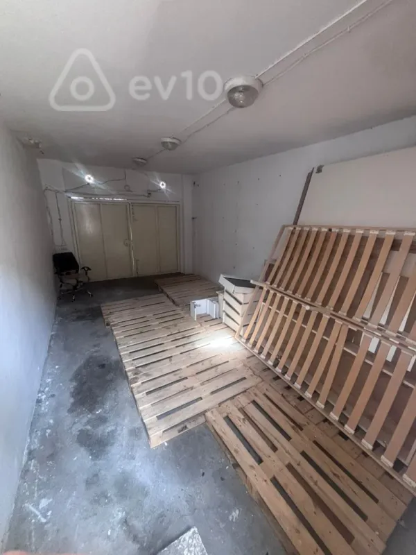 Kirayə verilir qaraj 25 m²