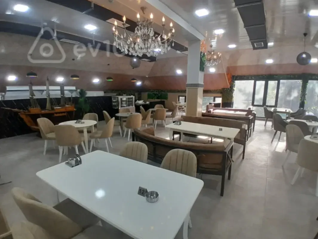 Kirayə verilir mənzil 250 m²