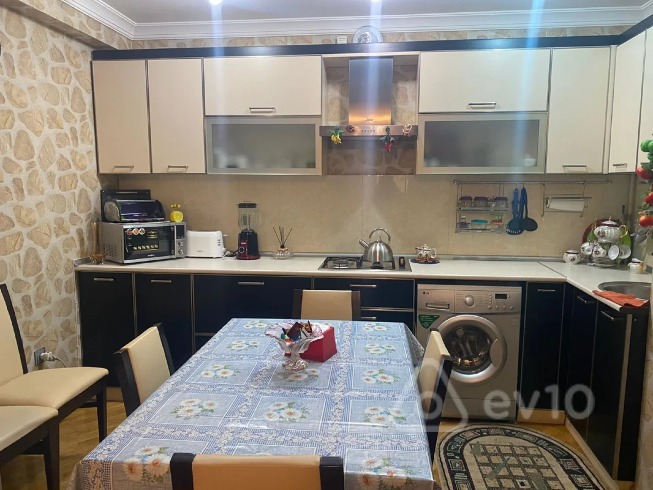 Satılır 2 otaqlı yeni tikili 65 m²