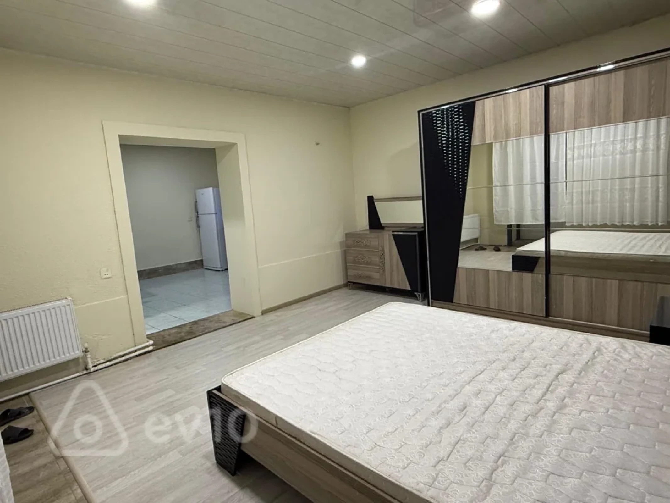 Kirayə verilir 3 otaqlı köhnə tikili 85 m²