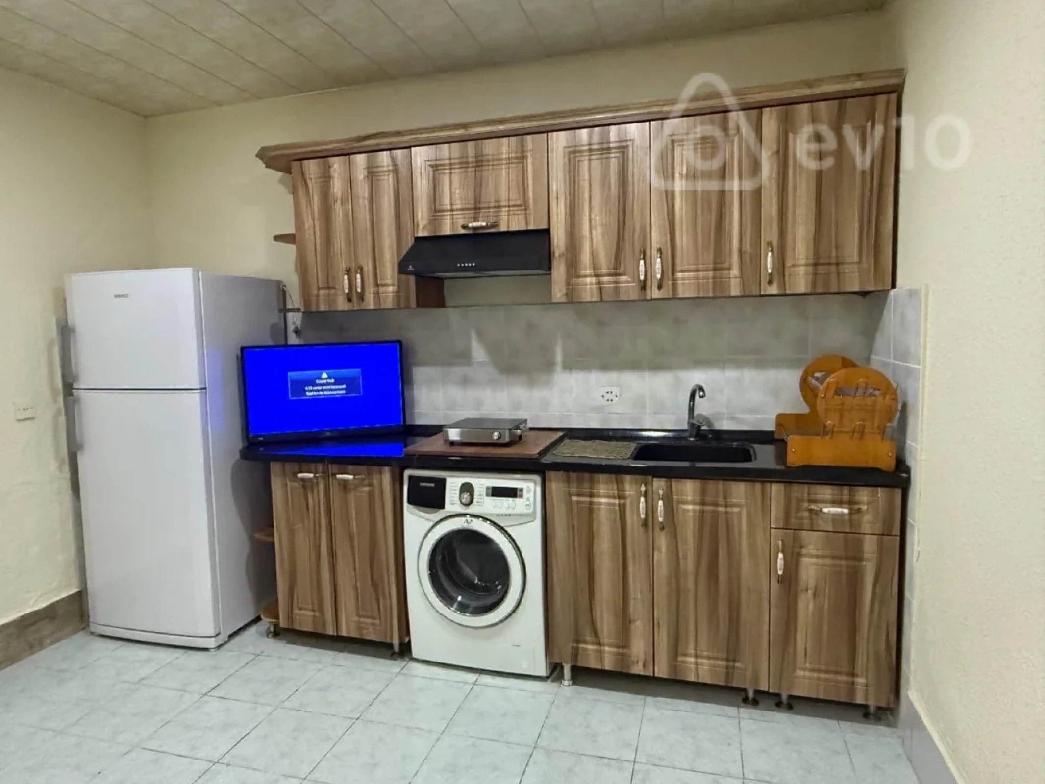 Kirayə verilir 3 otaqlı köhnə tikili 85 m²