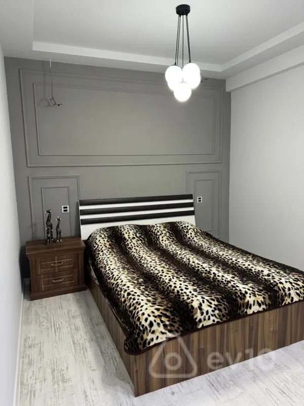 Kirayə verilir 2 otaqlı yeni tikili 72 m²