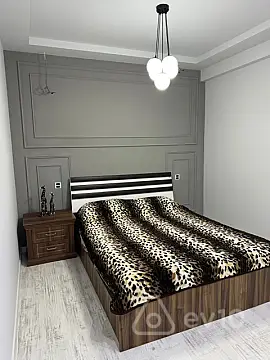 Kirayə verilir 2 otaqlı yeni tikili 72 m²
