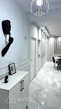 Kirayə verilir 2 otaqlı yeni tikili 72 m²