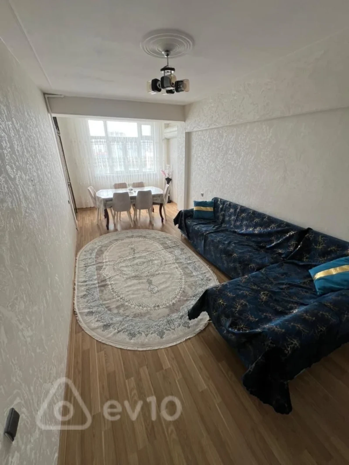 Kirayə verilir 2 otaqlı yeni tikili 85 m²