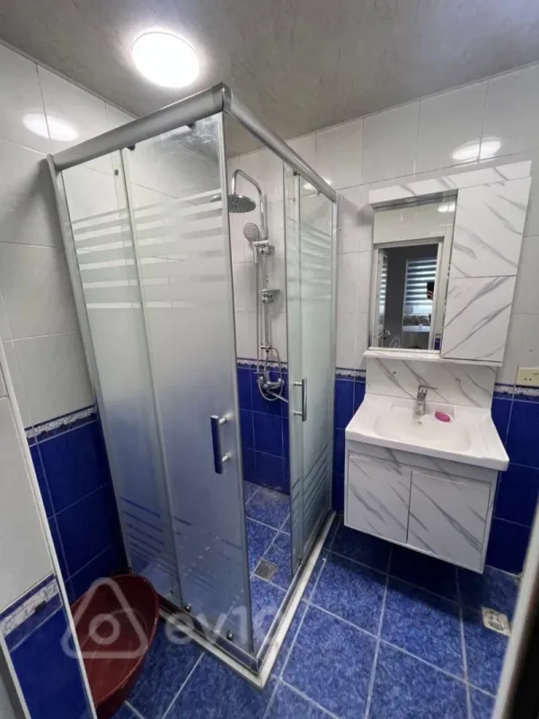Kirayə verilir 2 otaqlı yeni tikili 85 m²