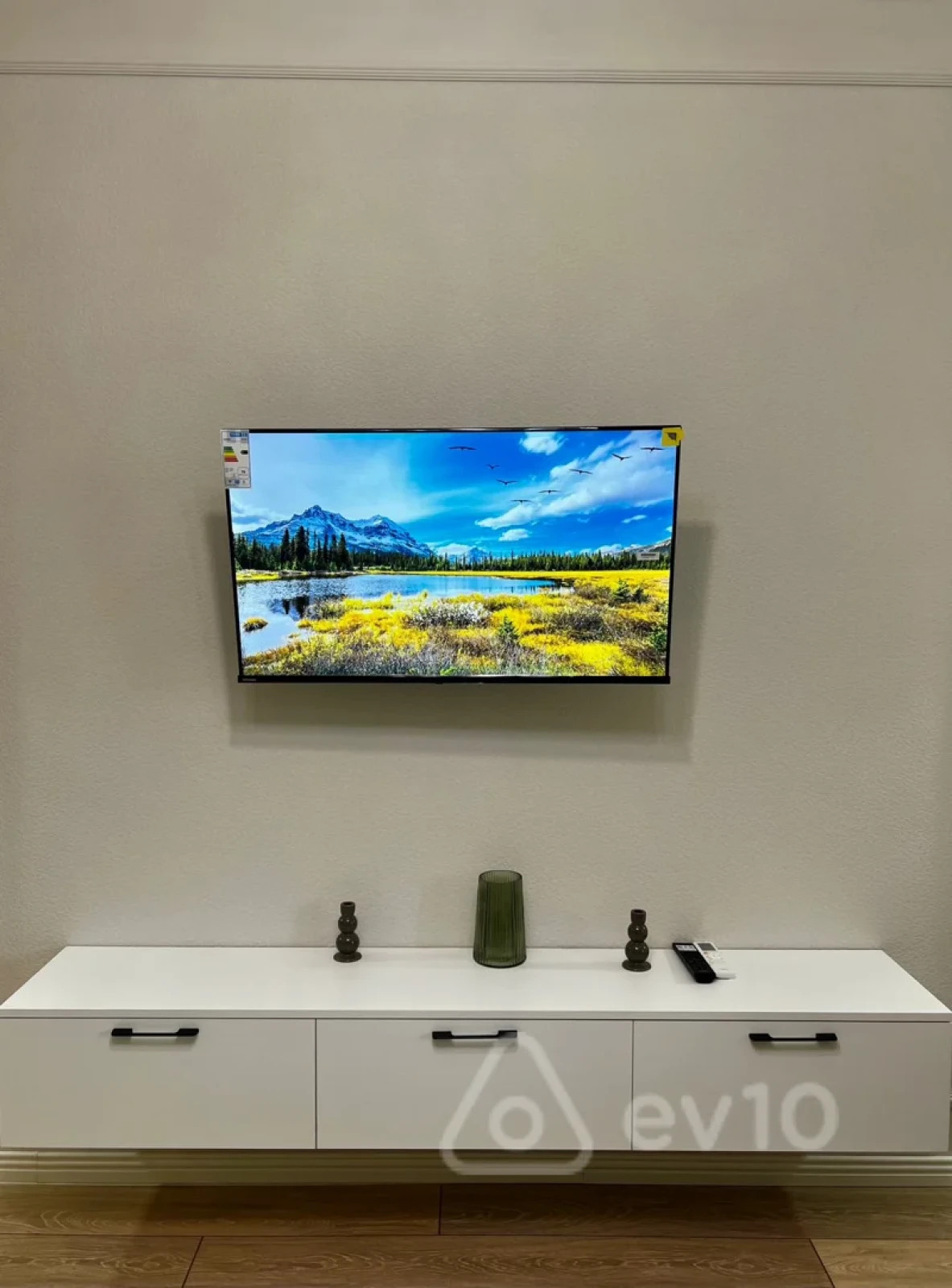 Kirayə verilir 2 otaqlı yeni tikili 85 m²