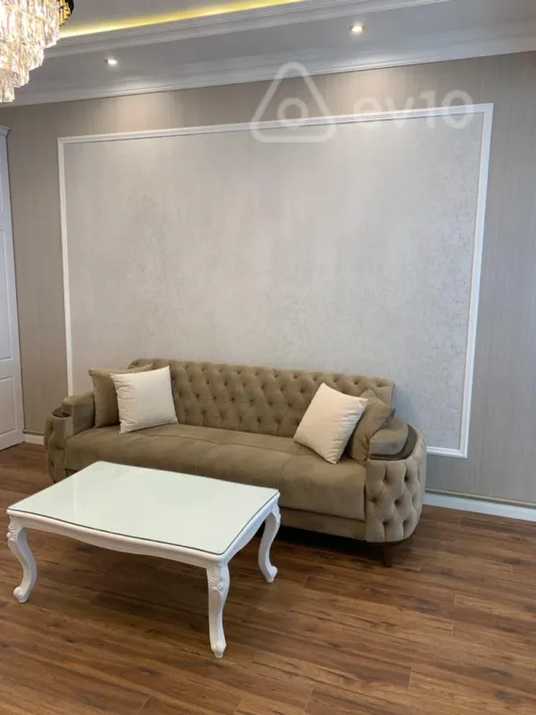 Kirayə verilir 3 otaqlı yeni tikili 100 m²