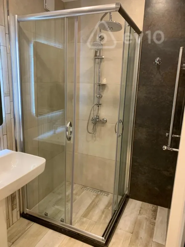 Kirayə verilir 3 otaqlı yeni tikili 100 m²