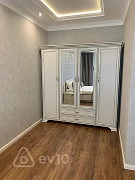 Kirayə verilir 3 otaqlı yeni tikili 100 m²