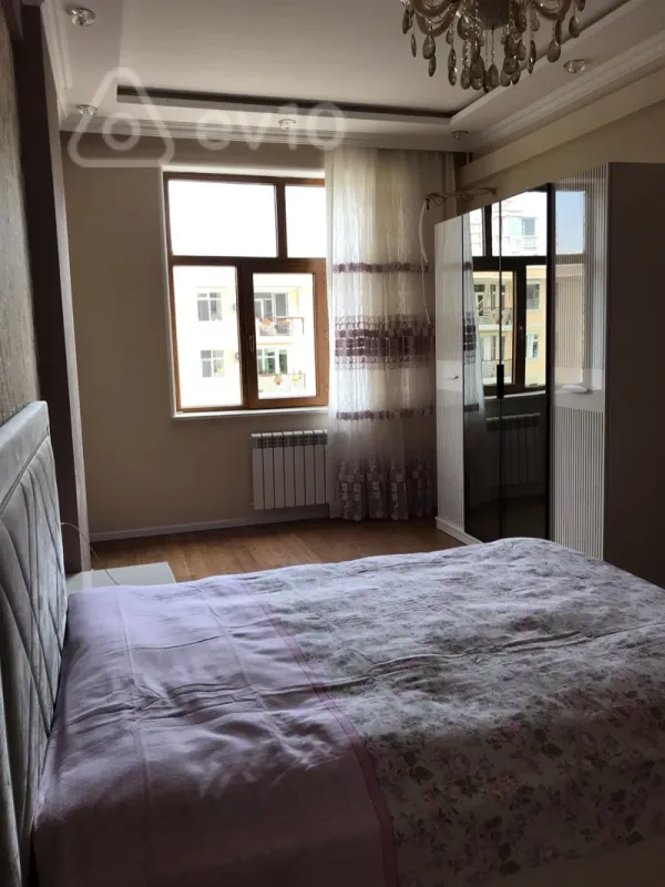 Kirayə verilir 3 otaqlı yeni tikili 120 m²