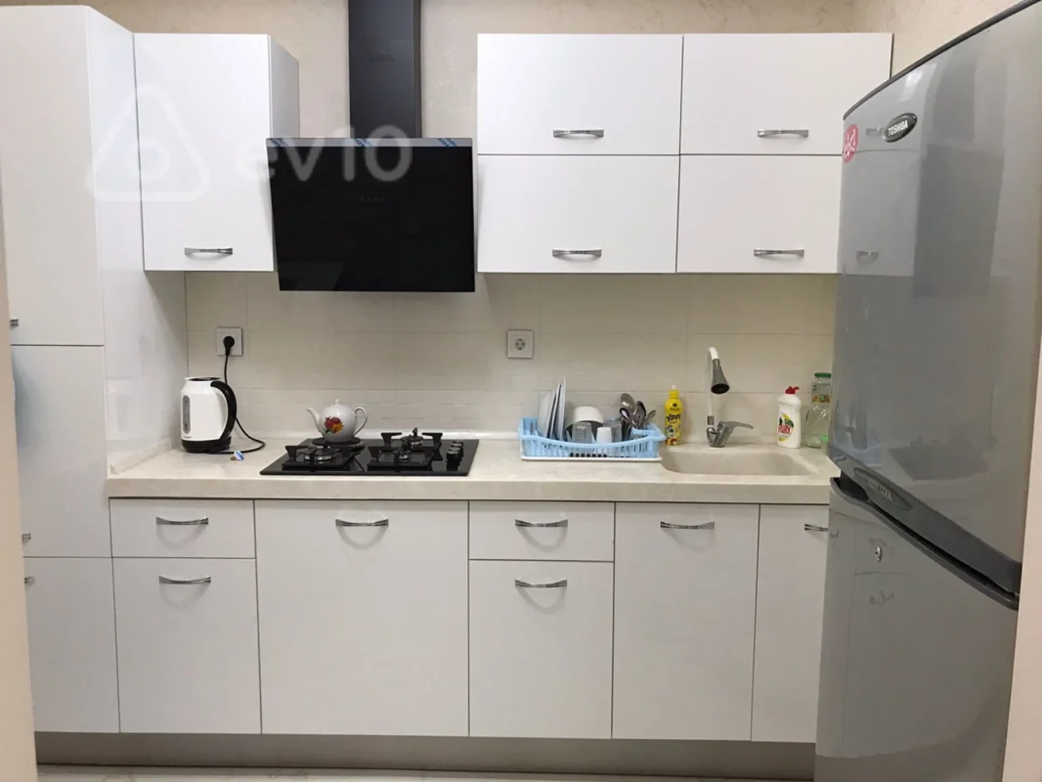 Kirayə verilir 3 otaqlı yeni tikili 120 m²