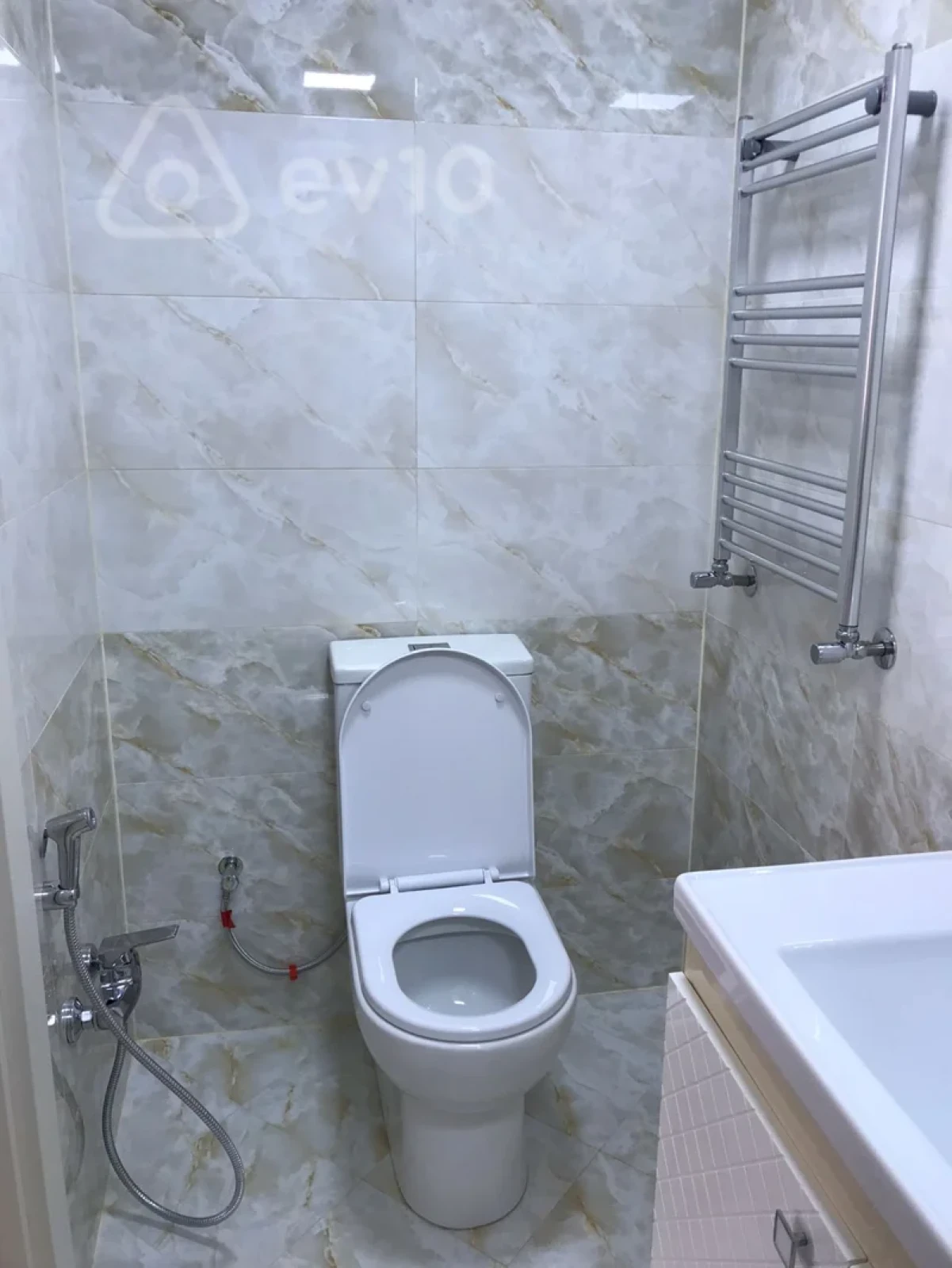 Kirayə verilir 3 otaqlı yeni tikili 120 m²