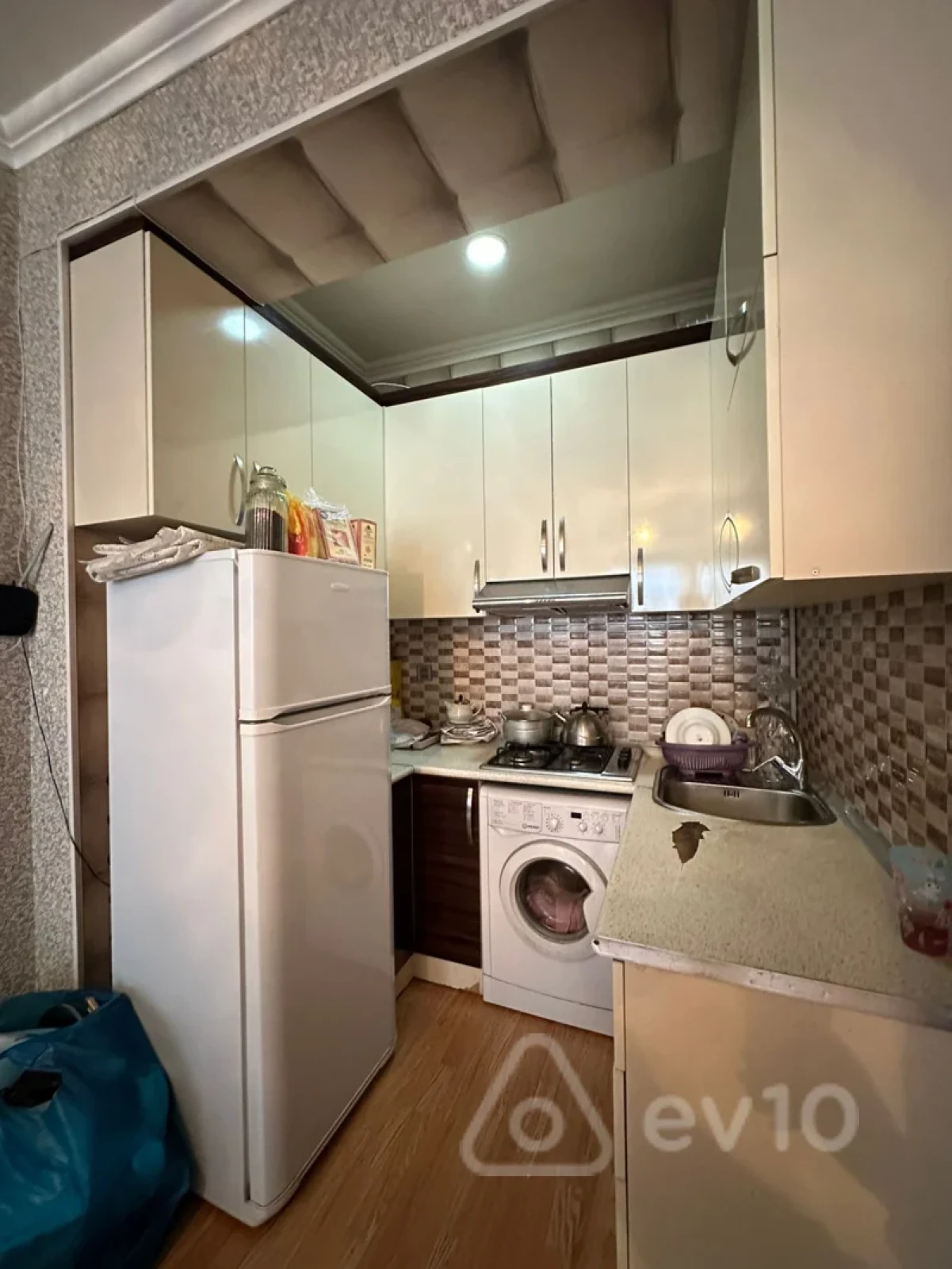 Kirayə verilir 2 otaqlı yeni tikili 65 m²
