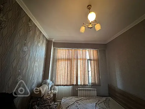 Kirayə verilir 2 otaqlı yeni tikili 65 m²