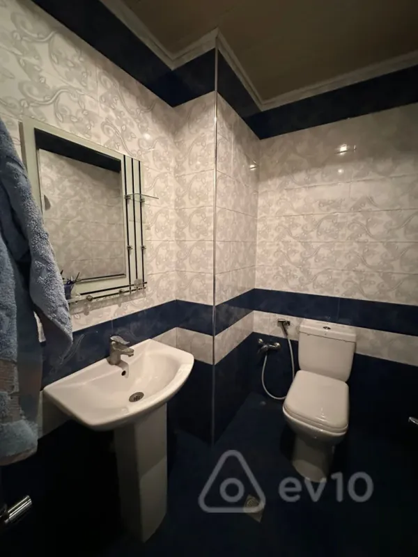 Kirayə verilir 2 otaqlı yeni tikili 65 m²