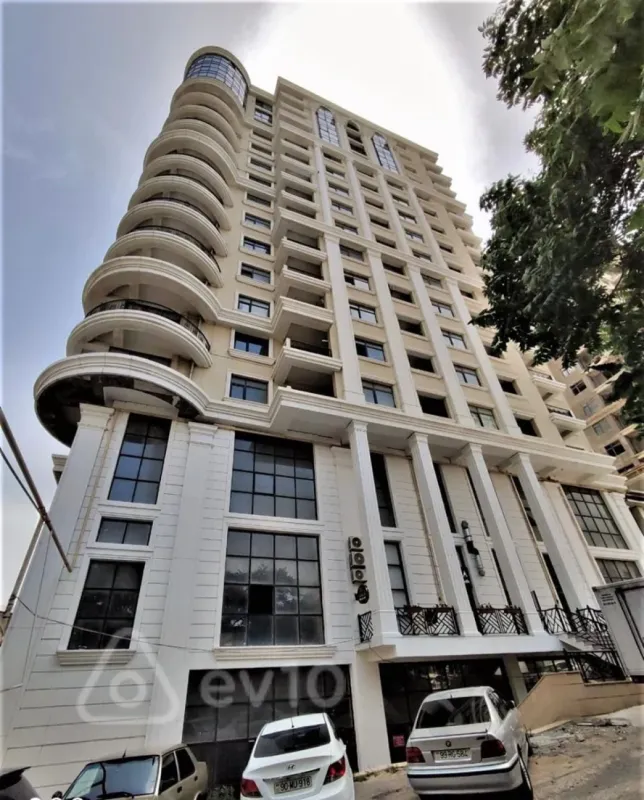 Kirayə verilir 2 otaqlı yeni tikili 107 m²