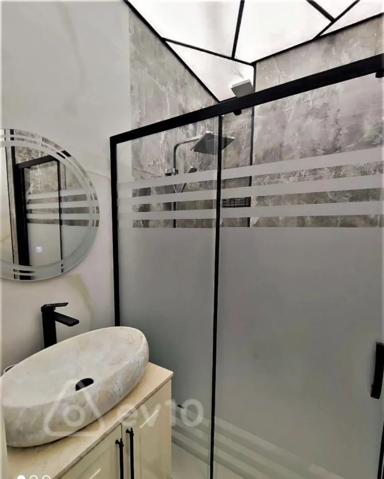 Kirayə verilir 2 otaqlı yeni tikili 107 m²