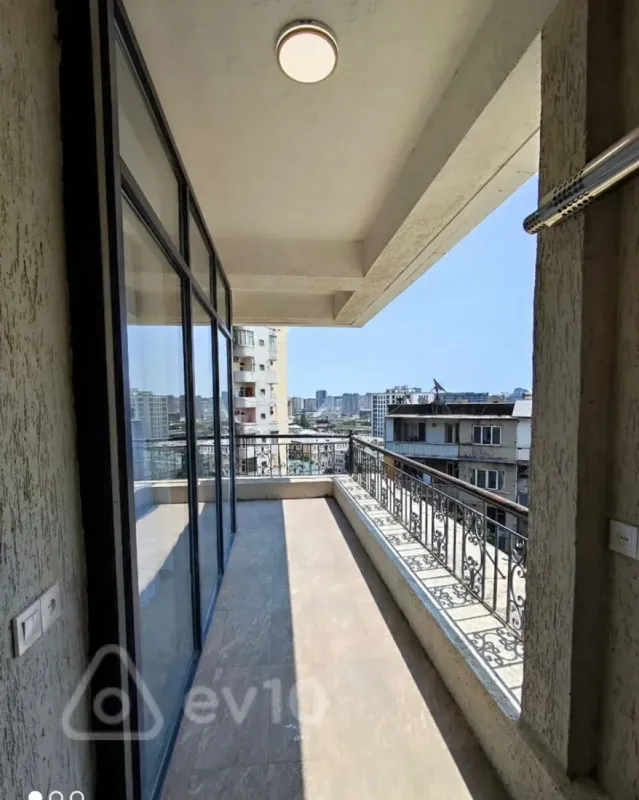 Kirayə verilir 2 otaqlı yeni tikili 107 m²
