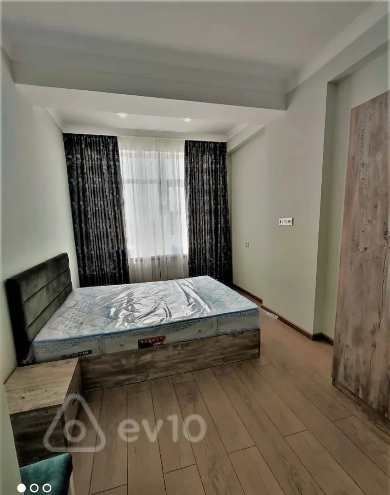 Kirayə verilir 2 otaqlı yeni tikili 107 m²