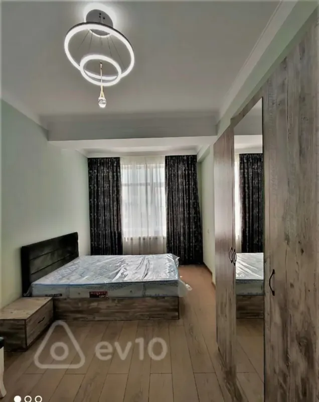 Kirayə verilir 2 otaqlı yeni tikili 107 m²