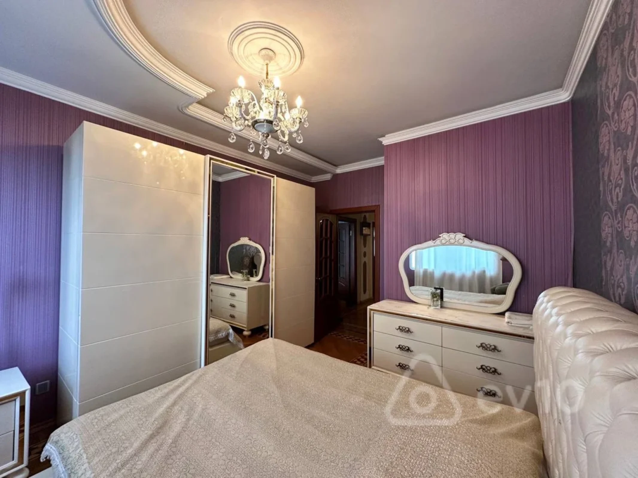 Kirayə verilir 3 otaqlı yeni tikili 100 m²