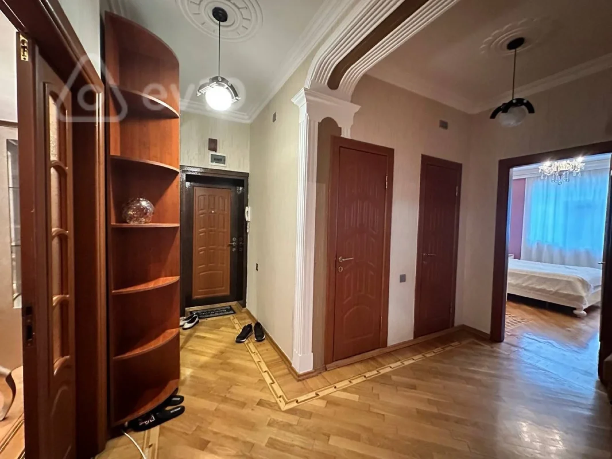 Kirayə verilir 3 otaqlı yeni tikili 100 m²