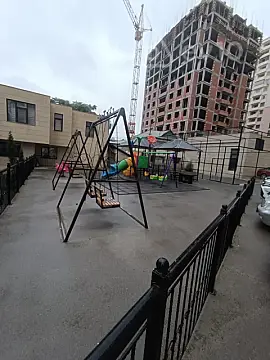 Kirayə verilir 2 otaqlı yeni tikili 85 m²