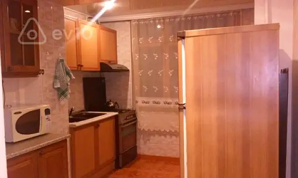 Kirayə verilir 3 otaqlı köhnə tikili 85 m² — Bakı, Nəsimi 3 otaq 85.00 m²