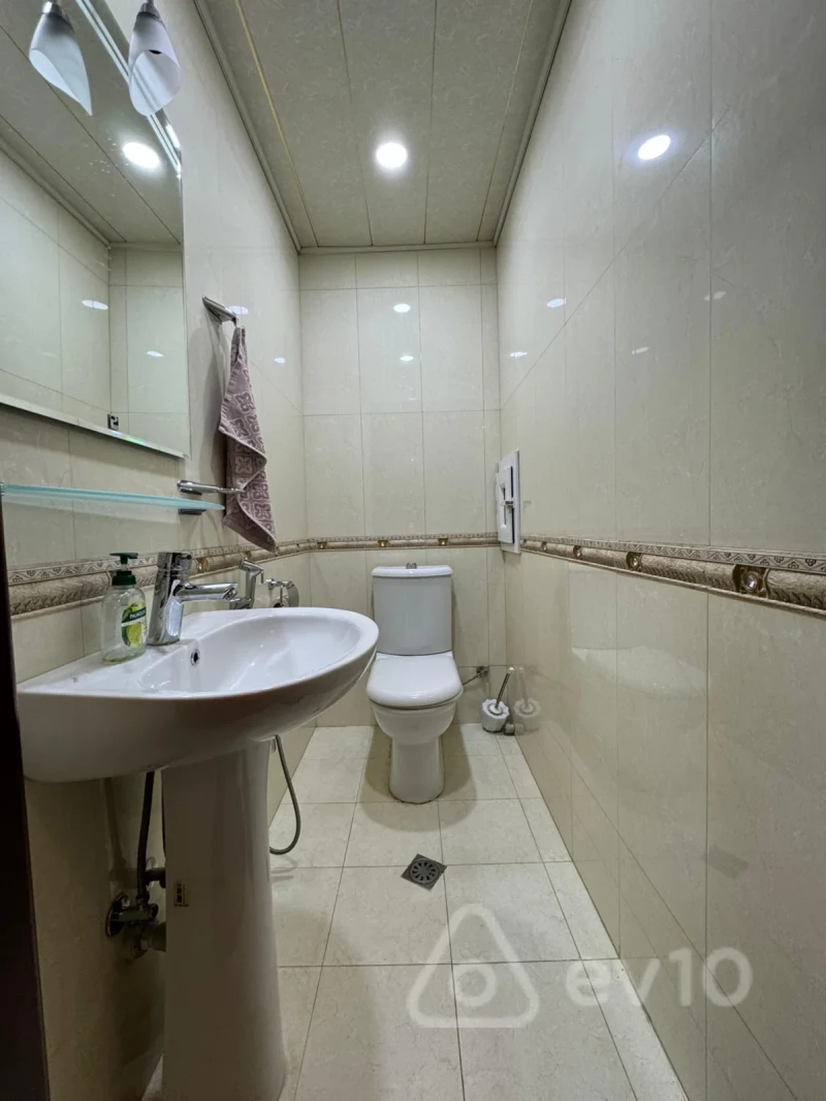 Satılır 3 otaqlı yeni tikili 117 m²