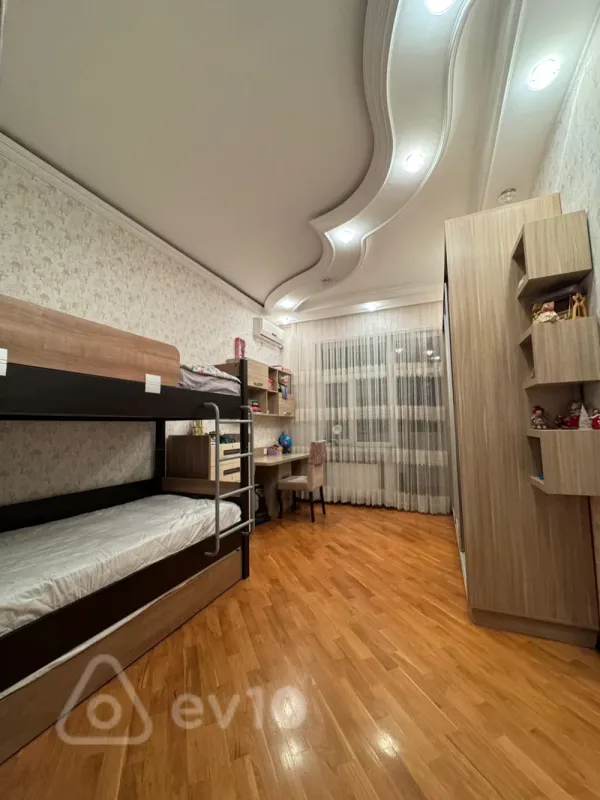 Satılır 3 otaqlı yeni tikili 117 m²