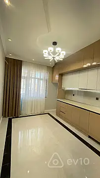 Satılır 3 otaqlı yeni tikili 131 m²