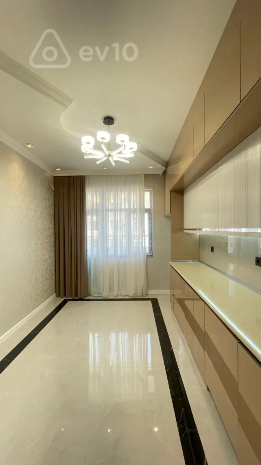 Satılır 3 otaqlı yeni tikili 131 m²